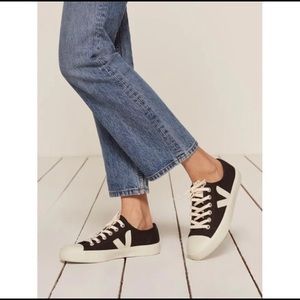 Nib veja wata black canvas pierre sneakers